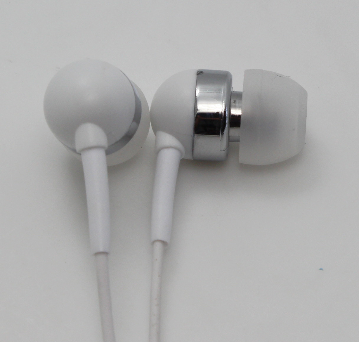 HAOMUK-A0243 Plastic Earphones